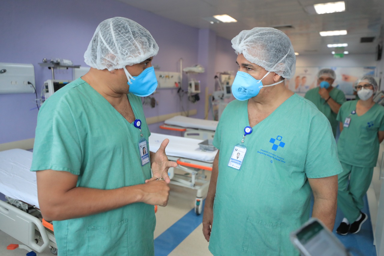 Featured image for “Governador do Amazonas anuncia abertura de mais 86 leitos para Covid-19 no Hospital Delphina Aziz”